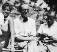 勒·柯布西耶、夏洛特·佩里安和皮埃尔·让纳雷三人组:黑色与白色的三人组。